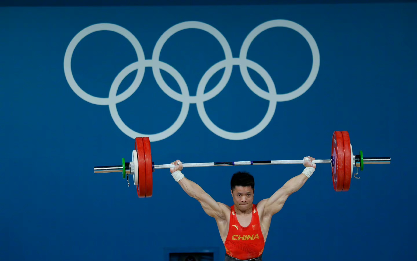 开门红！领军选手全力夺金为国争光的简单介绍