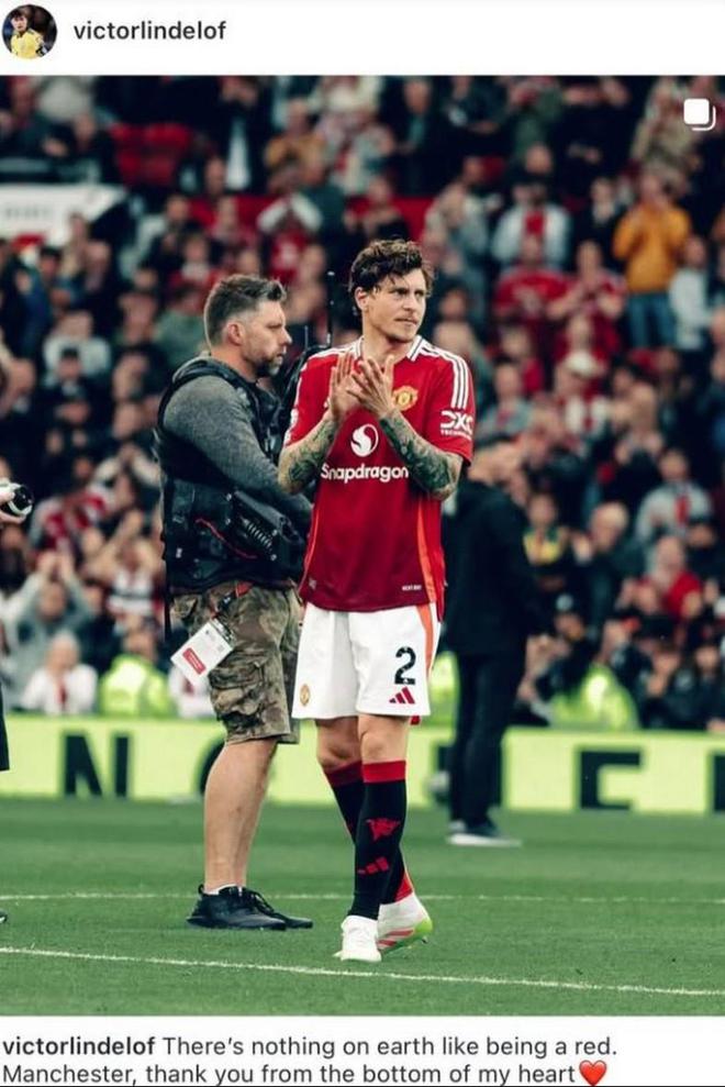 包含曼联场边指挥情绪激动，本菲卡队员怒摔水瓶的词条